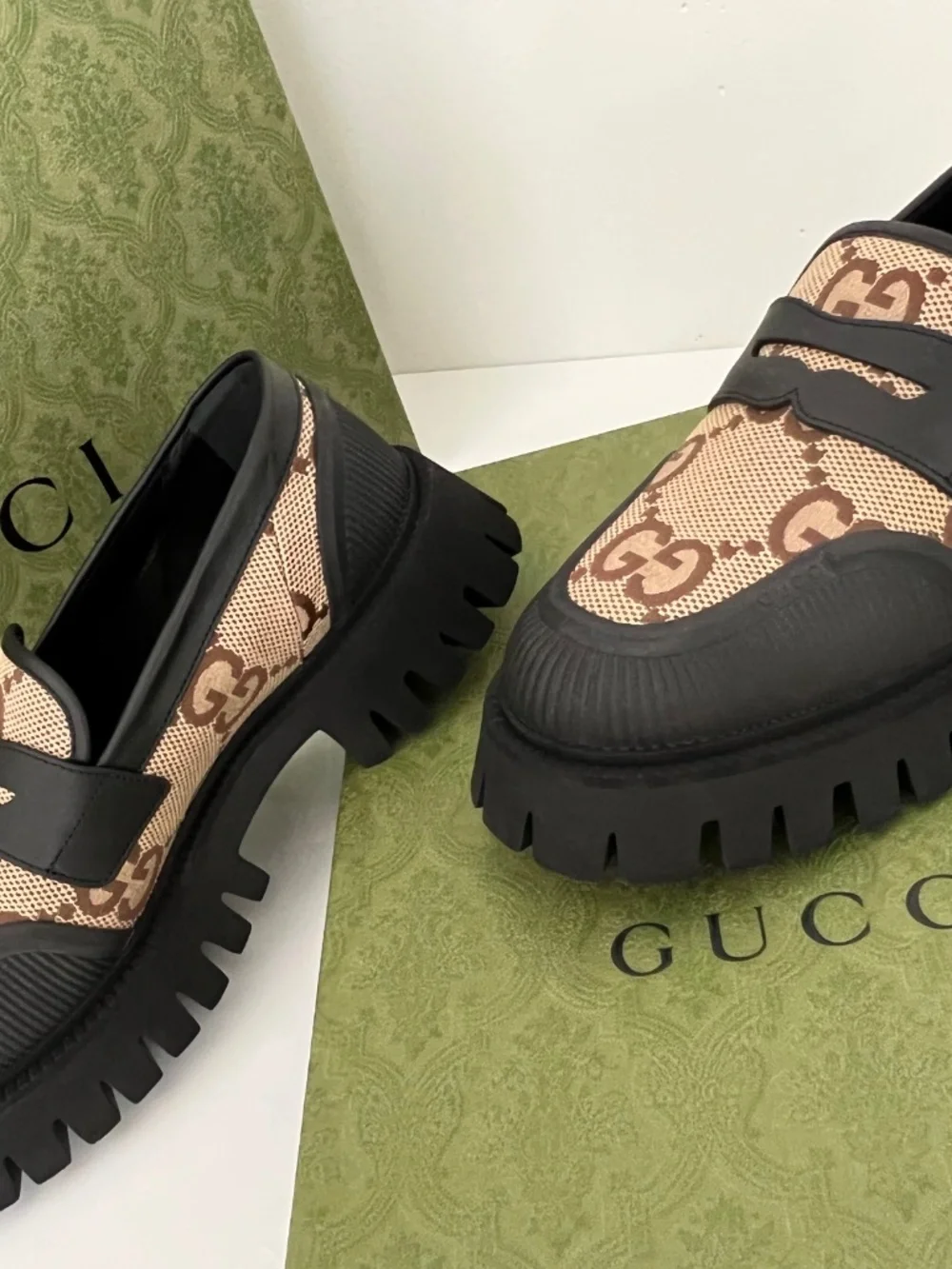 Gucci Men's Shoes Maxi GG Slip On Loafers Rubber Fabric Leather Size 10.5 US 11